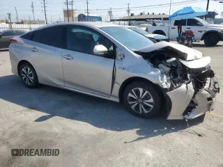 2017 Toyota Prius Plus with VIN JTDKARFP2H3059219, listed as a Copart auction lot 59822955 with 110,074 mi miles and Salvage title. Bid and sale history available at DreamBid. Image 4.