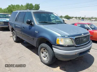 2001 Ford Expedition XLT с VIN 1FMPU16L21LB47829, выставлен на аукционе IAAI как лот 42538960 с пробегом 191 449 миль миль и . История ставок и продаж доступна на DreamBid. Изображение 1.