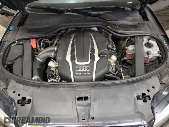 2015 Audi A8 4.0T z VIN WAU32AFD0FN017865, wystawiony jako Copart lot #37065594 z przebiegiem 55 632 mil mil oraz Szkoda całkowita • Salvage title. Historia ofert i sprzedaży dostępna na DreamBid. Obrazek 11.