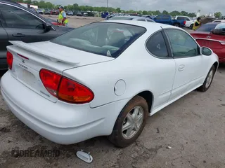 2002 Oldsmobile Alero GL2 with VIN 1G3NL12E22C114546, listed as a IAAI auction lot 42120237 with 113,705 mi miles and . Bid and sale history available at DreamBid. Image 4.
