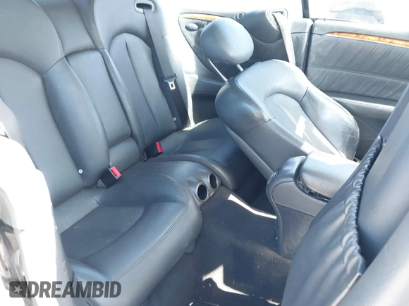 2004 Mercedes-Benz CLK 500 z VIN WDBTK75G14T013879, wystawiony jako IAAI lot #41964787 z przebiegiem 114 444 mil mil oraz . Historia ofert i sprzedaży dostępna na DreamBid. Obrazek 8.