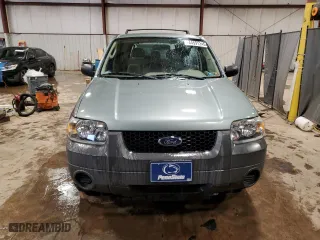 2005 Ford Escape XLS Value with VIN 1FMYU92Z75KB29769, listed as a Copart auction lot 44591245 with 168,452 mi miles and Salvage Title. Bid and sale history available at carsss.com. Image 5.