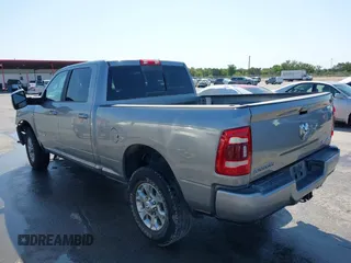 2024 Ram 2500 Laramie с VIN 3C6UR5FL4RG367117, выставлен на аукционе IAAI как лот 41990892 с пробегом 14 238 миль миль и . История ставок и продаж доступна на DreamBid. Изображение 3.