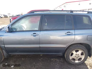 2004 Toyota Highlander with VIN JTEEP21A740062131, listed as a IAAI auction lot 41690692 with 224,877 mi miles. Bid and sale history available at carsss.com. Image 15.