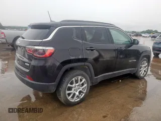 2022 Jeep Compass Latitude Lux with VIN 3C4NJDFB1NT218753, listed as a Copart auction lot 59378005 with 52,472 mi miles and Clean title. Bid and sale history available at DreamBid. Image 3.
