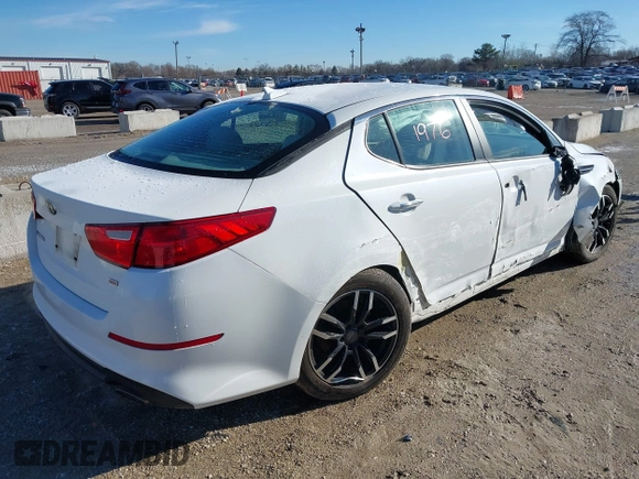 2015 Kia Optima LX with VIN KNAGM4A73F5600350, listed as a IAAI auction lot 41811976 with 154,924 mi miles. Bid and sale history available at carsss.com. Image 4.