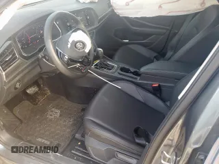 2020 Volkswagen Jetta SEL z VIN 3VWE57BU8LM083952, wystawiony jako Copart lot #59370345 z przebiegiem 52 021 mil mil oraz Szkoda całkowita • Salvage title. Historia ofert i sprzedaży dostępna na DreamBid. Obrazek 7.