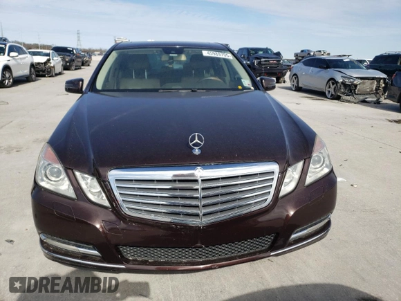 2011 Mercedes-Benz E 350 Luxury with VIN WDDHF5GB6BA465150, listed as a Copart auction lot 45989795 with 95,896 mi miles and Salvage Title. Bid and sale history available at DreamBid. Image 5.