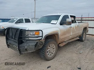 2015 GMC Sierra 2500HD available WiFi Denali with VIN 1GT120E84FF642823, listed as a IAAI auction lot 41593286 with 148,038 mi miles. Bid and sale history available at carsss.com. Image 17.
