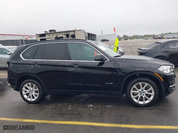 2016 BMW X5 xDrive35i with VIN 5UXKR0C51G0P25766, listed as a IAAI auction lot 41898110 with 97,857 mi miles. Bid and sale history available at carsss.com. Image 14.