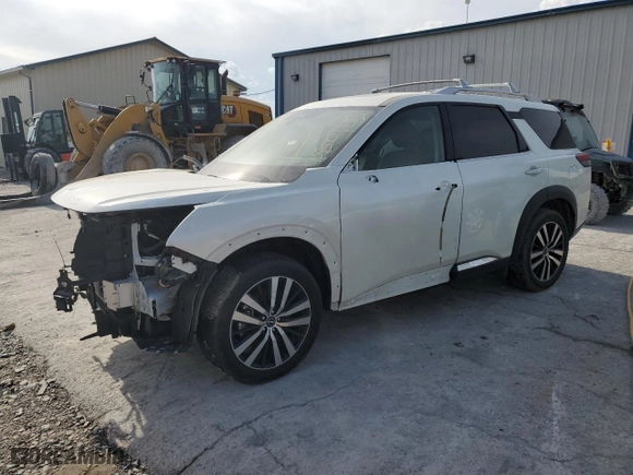 2023 Nissan Pathfinder Platinum with VIN 5N1DR3DK3PC250471, listed as a Copart auction lot 45950135 with 26,574 mi miles and Salvage Title. Bid and sale history available at carsss.com. Image 1.