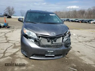 2017 Toyota Sienna LE Auto Access Seat with VIN 5TDKZ3DC0HS767876, listed as a Copart auction lot 48385725 with 49,979 mi miles and Salvage title. Bid and sale history available at DreamBid. Image 5.