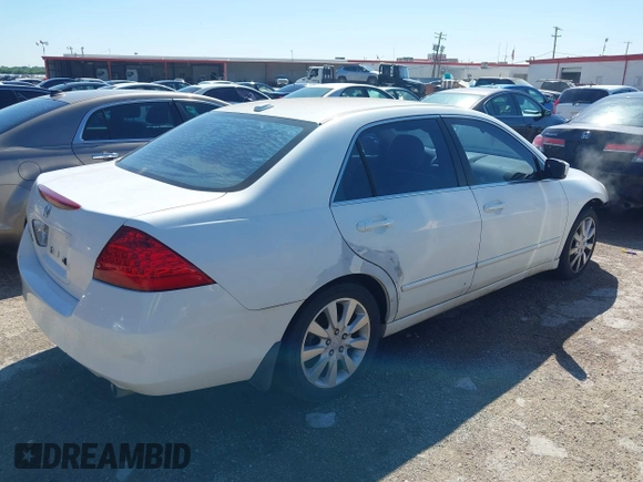 2006 Honda Accord EX-L z VIN 1HGCM66566A004355, wystawiony jako IAAI lot #42081344 z przebiegiem 257 393 mil mil oraz . Historia ofert i sprzedaży dostępna na DreamBid. Obrazek 4.