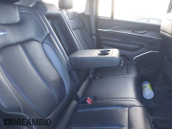 2022 Jeep Grand Cherokee Limited z VIN 1C4RJHBGXN8531731, wystawiony jako IAAI lot #41242296 z przebiegiem 31 010 mil mil oraz . Historia ofert i sprzedaży dostępna na DreamBid. Obrazek 8.