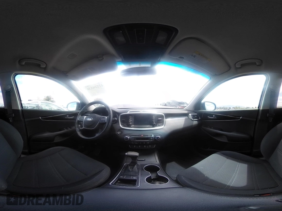 2020 Kia Sorento S z VIN 5XYPG4A51LG638039, wystawiony jako IAAI lot #42224330 z przebiegiem 40 203 mil mil oraz . Historia ofert i sprzedaży dostępna na DreamBid. Obrazek 18.