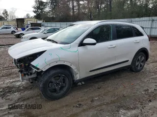 2020 Kia Niro LX with VIN KNDCB3LC9L5365833, listed as a Copart auction lot 45121005 with 125,983 mi miles and Salvage Title. Bid and sale history available at carsss.com. Image 1.