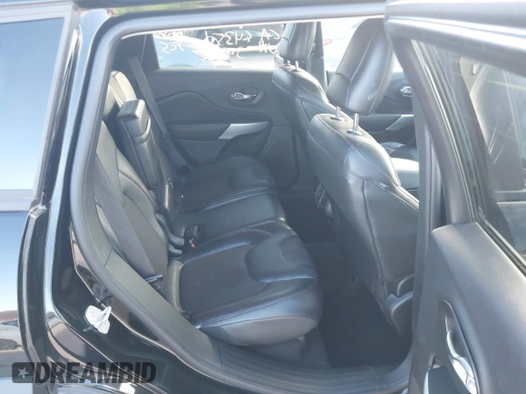 2018 Jeep Cherokee Trailhawk with VIN 1C4PJMBX3JD546332, listed as a IAAI auction lot 41269245 with 88,466 mi miles. Bid and sale history available at carsss.com. Image 8.
