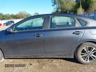 2023 Kia Forte LXS with VIN 3KPF24ADXPE607392, listed as a IAAI auction lot 40892259 with 35,581 mi miles and . Bid and sale history available at DreamBid. Image 14.