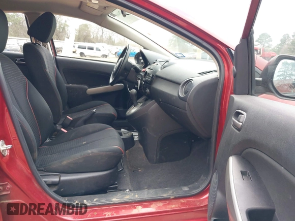 2014 Mazda 2 Touring with VIN JM1DE1LYXE0176541, listed as a IAAI auction lot 41794401 with 133,350 mi miles. Bid and sale history available at carsss.com. Image 5.