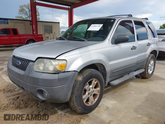 2006 Ford Escape XLT z VIN 1FMYU03106KD36056, wystawiony jako IAAI lot #42806356 z przebiegiem 175 183 mil mil oraz . Historia ofert i sprzedaży dostępna na DreamBid. Obrazek 2.