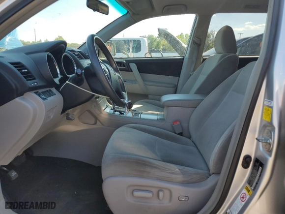 2011 Toyota Highlander with VIN 5TDZA3EH5BS010561, listed as a Copart auction lot 50396555 with 190,425 mi miles and Salvage Title. Bid and sale history available at carsss.com. Image 7.