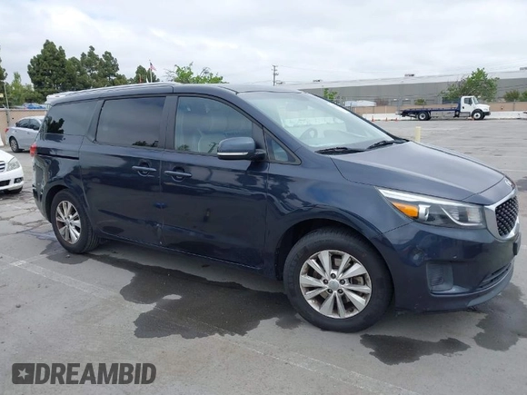 2017 Kia Sedona LX with VIN KNDMB5C14H6250704, listed as a IAAI auction lot 42074227 with 229,369 mi miles. Bid and sale history available at carsss.com. Image 1.