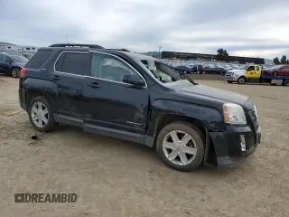 2011 GMC Terrain SLT-1 z VIN 2CTALUEC7B6208431, wystawiony jako Copart lot #44980995 z przebiegiem 106 240 mil mil oraz Szkoda całkowita • Salvage title. Historia ofert i sprzedaży dostępna na DreamBid. Obrazek 4.