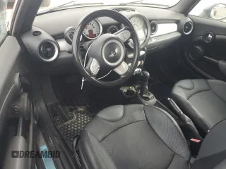 2010 MINI Convertible with VIN WMWMR3C52ATU98506, listed as a Copart auction lot 47706195 with 92,804 mi miles and Clean Title. Bid and sale history available at DreamBid. Image 8.