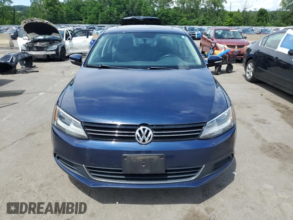 2013 Volkswagen Jetta SE with VIN 3VWDP7AJ3DM421904, listed as a Copart auction lot 63367515 with 98,523 mi miles and Salvage title. Bid and sale history available at DreamBid. Image 5.