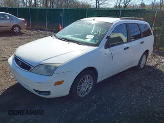 2006 Ford Focus SE with VIN 1FAHP36N96W185700, listed as a IAAI auction lot 41832038 with Not Provided miles and . Bid and sale history available at carsss.com. Image 2.