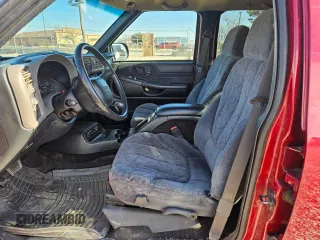 2001 GMC Sonoma SLS with VIN 1GTDT13W81K235525, listed as a Copart auction lot 48604095 with 104,581 mi miles and Clean Title. Bid and sale history available at DreamBid. Image 5.