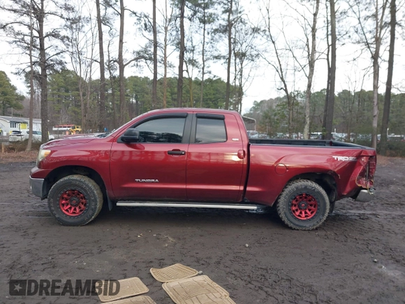 2010 Toyota Tundra 4WD Truck with VIN 5TFUM5F13AX008637, listed as a IAAI auction lot 41458700 with 212,845 mi miles. Bid and sale history available at carsss.com. Image 14.