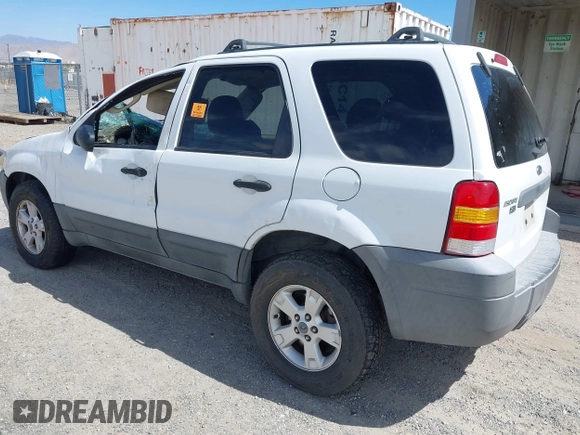 2005 Ford Escape XLT с VIN 1FMYU93165KA70903, выставлен на аукционе IAAI как лот 42291192 с пробегом 235 796 миль миль и . История ставок и продаж доступна на DreamBid. Изображение 3.