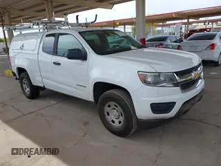 2018 Chevrolet Colorado 2WD Work Truck z VIN 1GCHSBEA6J1287057, wystawiony jako IAAI lot #42020267 z przebiegiem 160 838 mil mil oraz . Historia ofert i sprzedaży dostępna na DreamBid. Obrazek 1.