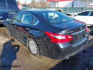 2017 Nissan Altima 2.5 SR with VIN 1N4AL3AP9HC215109, listed as a IAAI auction lot 41439222 with 114,693 mi miles. Bid and sale history available at carsss.com. Image 3.