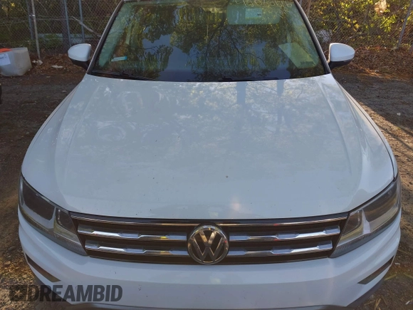 2020 Volkswagen Tiguan S z VIN 3VV1B7AX5LM010741, wystawiony jako IAAI lot #42030616 z przebiegiem 104 533 mil mil oraz . Historia ofert i sprzedaży dostępna na DreamBid. Obrazek 12.
