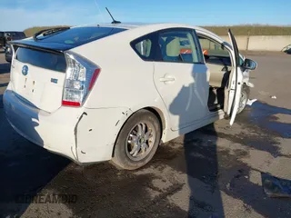 2010 Toyota Prius II with VIN JTDKN3DUXA0132970, listed as a IAAI auction lot 41319116 with 127,266 mi miles. Bid and sale history available at carsss.com. Image 4.