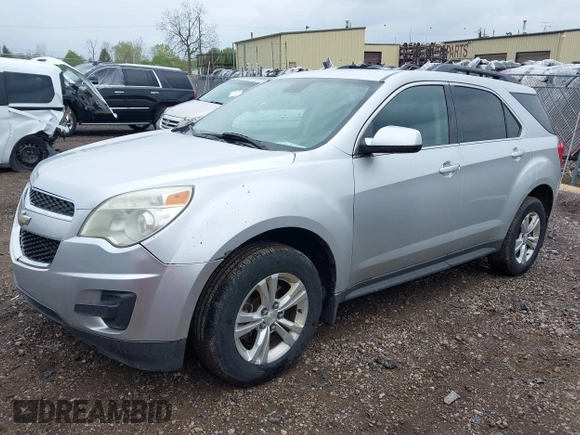 2015 Chevrolet Equinox LT with VIN 2GNALBEK3F6215221, listed as a IAAI auction lot 42177610 with 118,199 mi miles. Bid and sale history available at carsss.com. Image 2.