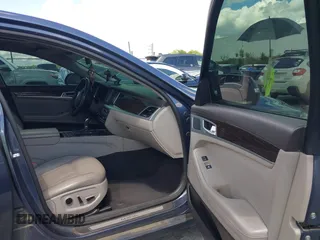 2015 Hyundai Genesis 3.8L z VIN KMHGN4JE5FU102618, wystawiony jako IAAI lot #42215274 z przebiegiem 138 516 mil mil oraz . Historia ofert i sprzedaży dostępna na DreamBid. Obrazek 5.