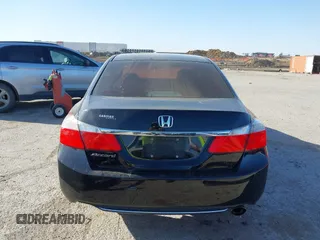 2015 Honda Accord LX with VIN 1HGCR2F30FA095213, listed as a IAAI auction lot 41831332 with 142,284 mi miles and . Bid and sale history available at DreamBid. Image 16.