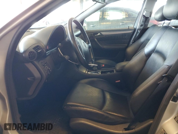 2001 Mercedes-Benz C 320 with VIN WDBRF64J21F110962, listed as a Copart auction lot 63350715 with 80,375 mi miles and Clean title. Bid and sale history available at DreamBid. Image 7.