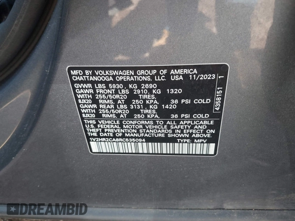 2024 Volkswagen Atlas SE with VIN 1V2HR2CA8RC535094, listed as a IAAI auction lot 42261647 with 36,505 mi miles and . Bid and sale history available at DreamBid. Image 9.
