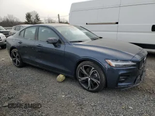 2024 Volvo S60 Plus Dark Theme z VIN 7JRL12FL9RG308054, wystawiony jako Copart lot #87840475 z przebiegiem 11 680 mil mil oraz Szkoda całkowita • Salvage title. Historia ofert i sprzedaży dostępna na DreamBid. Obrazek 4.
