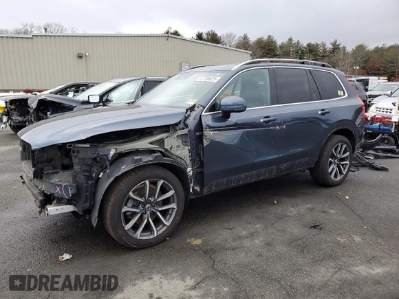 2018 Volvo XC90 Momentum with VIN YV4A22PK0J1211421, listed as a Copart auction lot 47730625 with 63,101 mi miles and Salvage Title. Bid and sale history available at carsss.com. Image 1.