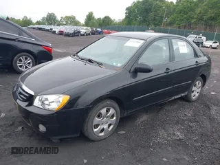 2005 Kia Spectra LX z VIN KNAFE121355138257, wystawiony jako IAAI lot #42323008 z przebiegiem 164 869 mil mil oraz . Historia ofert i sprzedaży dostępna na DreamBid. Obrazek 2.