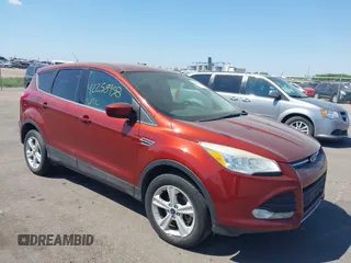 2014 Ford Escape SE z VIN 1FMCU9GX0EUC38743, wystawiony jako IAAI lot #42258938 z przebiegiem 223 658 mil mil oraz . Historia ofert i sprzedaży dostępna na DreamBid. Obrazek 1.