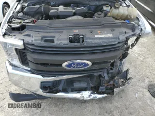 2019 Ford Super Duty F-250 SRW XL with VIN 1FTBF2B67KED50526, listed as a Copart auction lot 41816635 with 115,208 mi miles and Salvage Title. Bid and sale history available at carsss.com. Image 11.