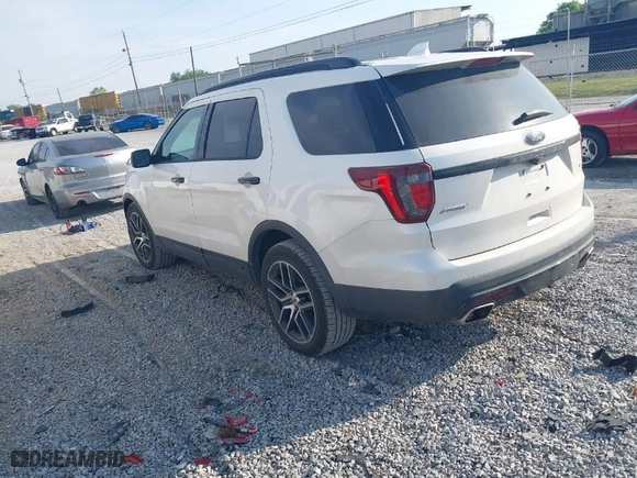2016 Ford Explorer Sport with VIN 1FM5K8GT0GGB77899, listed as a IAAI auction lot 42076102 with 132,163 mi miles. Bid and sale history available at carsss.com. Image 3.