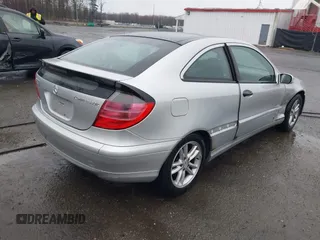 2002 Mercedes-Benz C 230/260/280/320 with VIN WDBRN47J62A228093, listed as a IAAI auction lot 41834495 with 164,436 mi miles and . Bid and sale history available at DreamBid. Image 4.