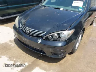 2006 Toyota Camry STD with VIN 4T1BE32K06U714721, listed as a IAAI auction lot 42142647 with 178,624 mi miles and . Bid and sale history available at carsss.com. Image 6.
